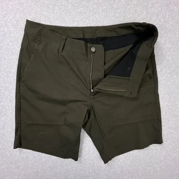 Lululemon Weekender Short Mens 36 x 9 Dark Olive Green Stretch Golf Chino Shorts Shorts